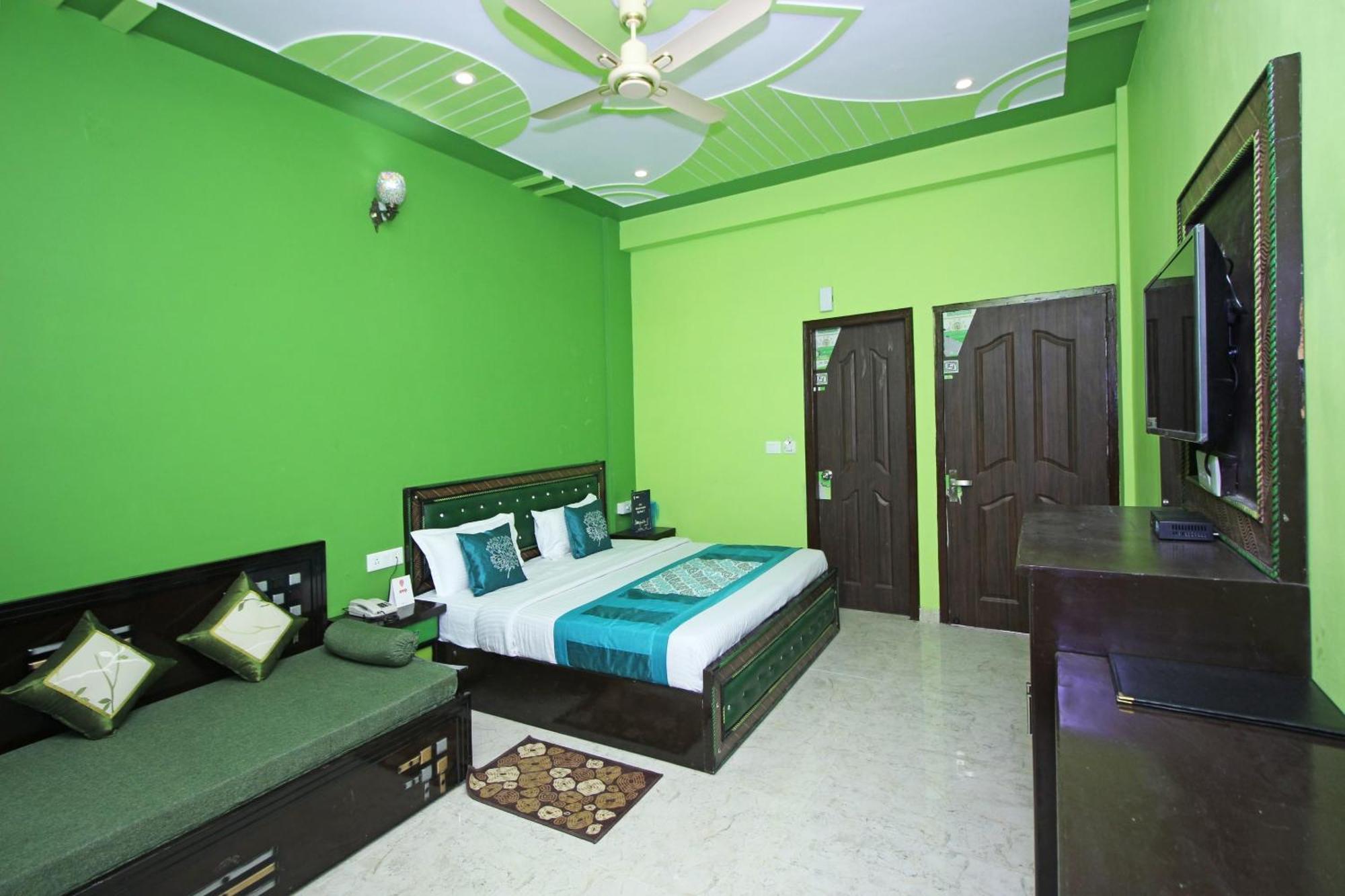 Hotel O Kempty Lake Adventure Resort Mussoorie Exteriör bild