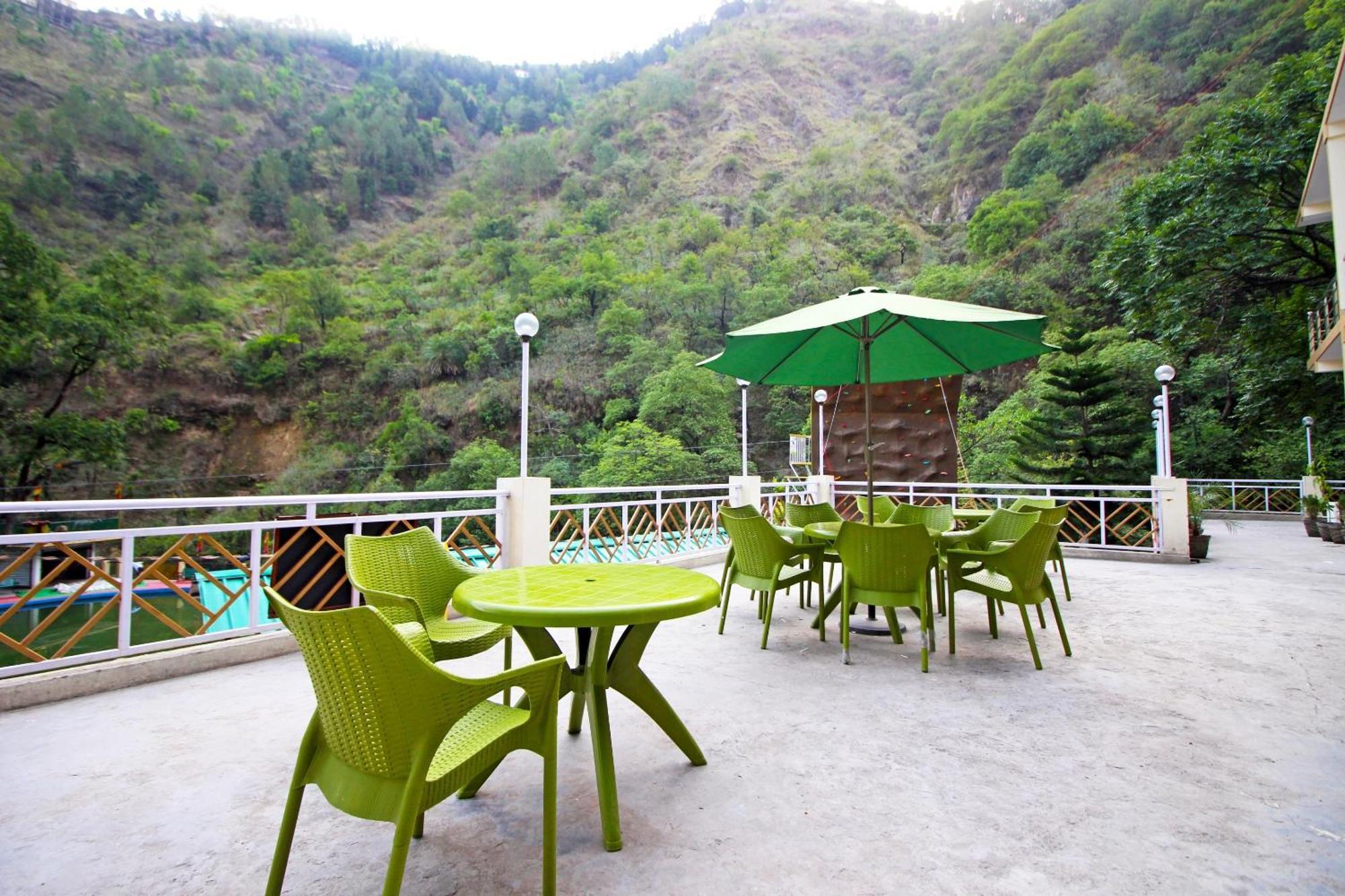 Hotel O Kempty Lake Adventure Resort Mussoorie Exteriör bild