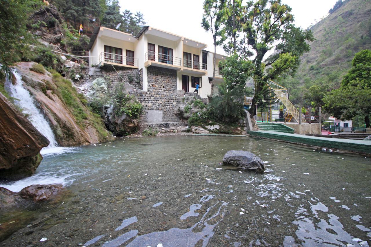 Hotel O Kempty Lake Adventure Resort Mussoorie Exteriör bild